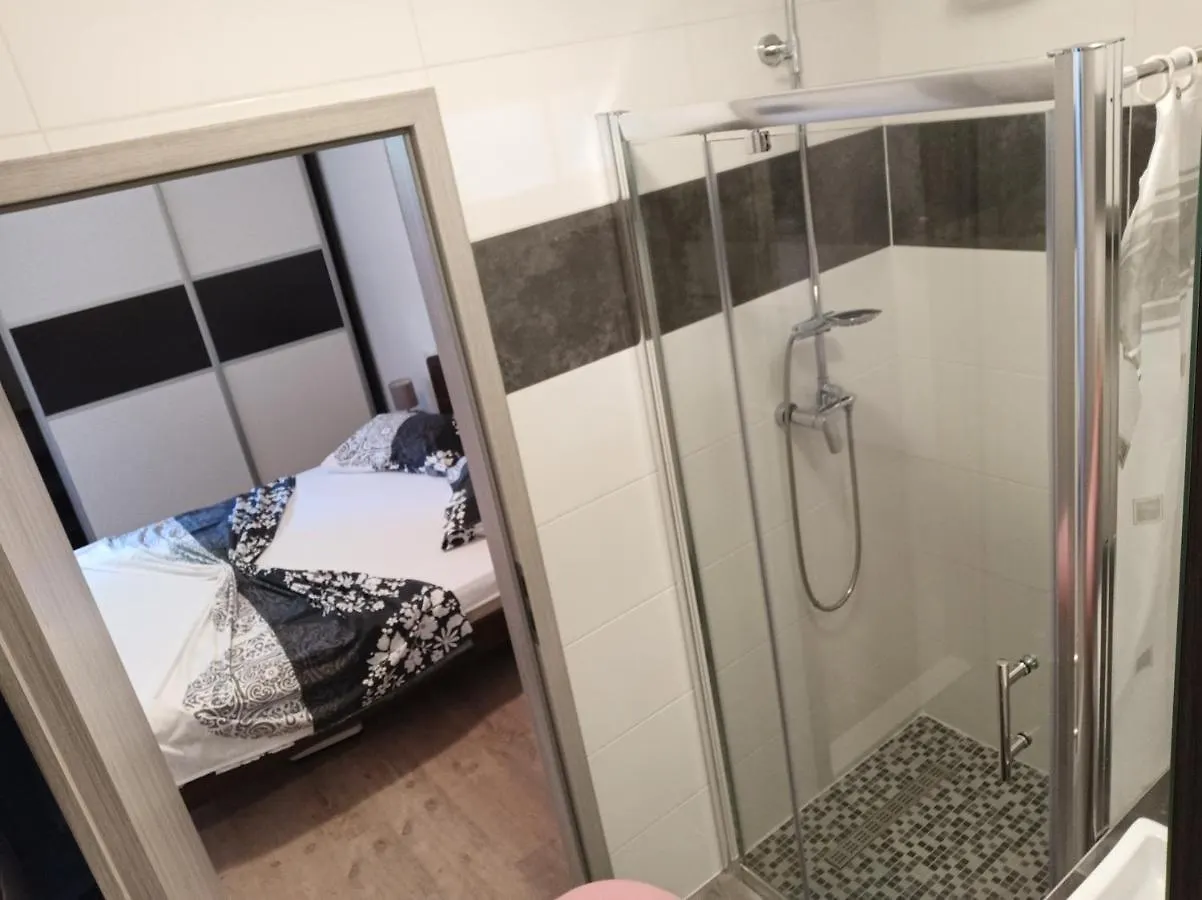 Odyssey Apartment Split