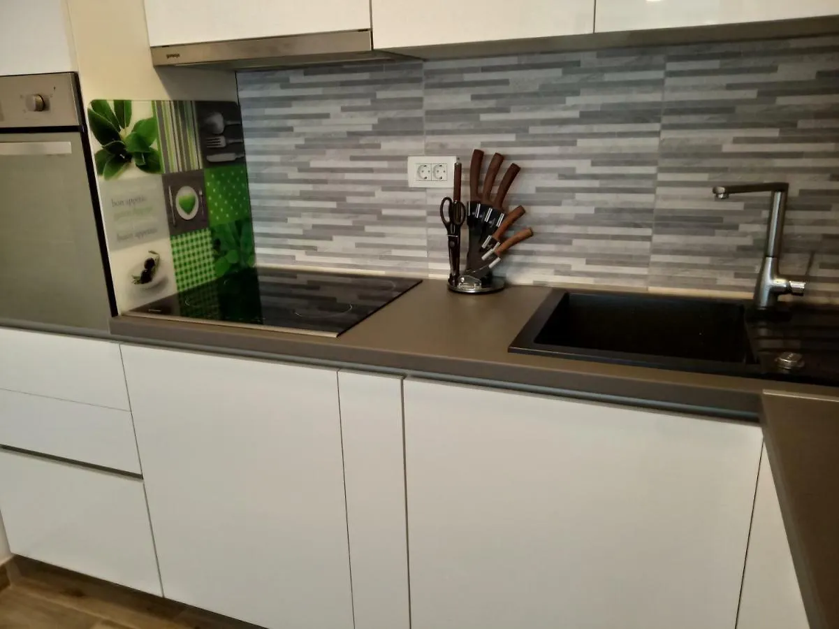 Odyssey Apartment Split