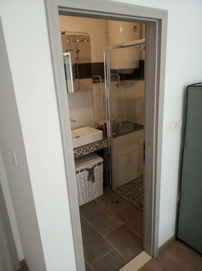 Odyssey Apartment Split