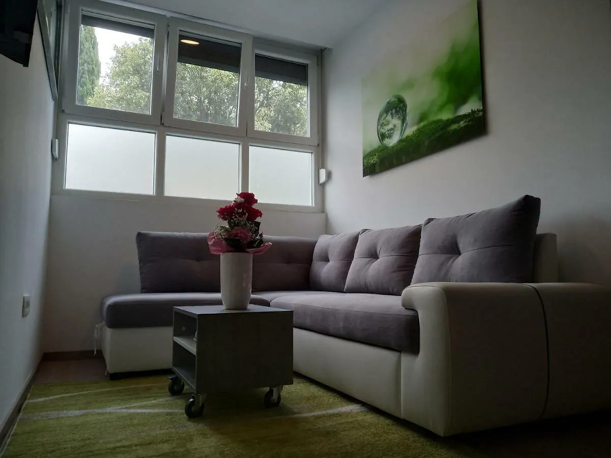 Odyssey Apartment Split